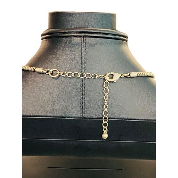 Goldtone Triangle Necklace 17"-20" Lays Flat Lobster Clasp - Picture 15 of 16